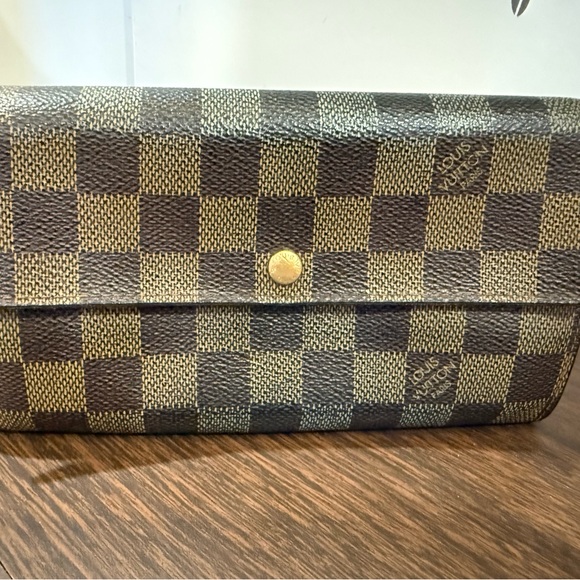 Louis Vuitton Damier Ebene Wallet - Picture 1 of 11